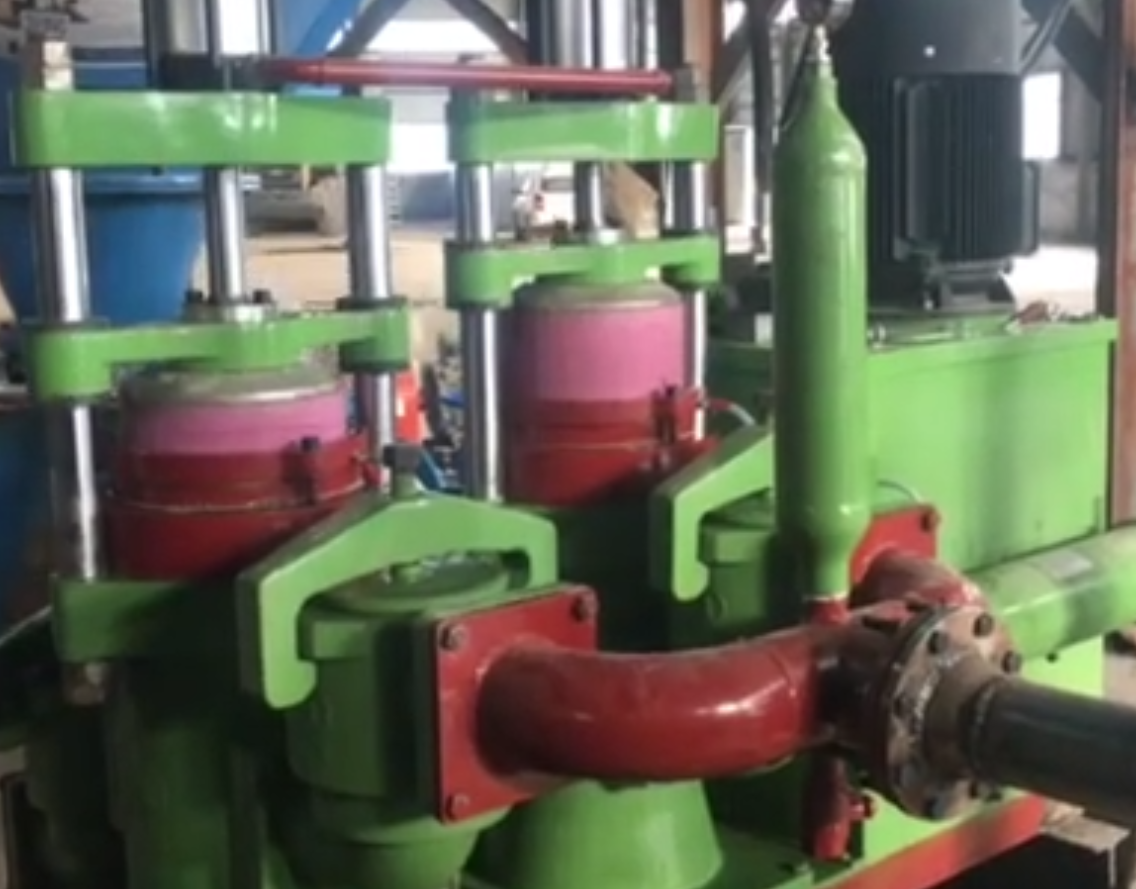 YBH300-40壓濾機節(jié)能入料泵在洗沙廠使用現(xiàn)場 YBH300-40壓濾機節(jié)能入料泵在洗沙廠使用現(xiàn)場