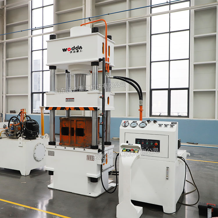 200噸四柱液壓機(jī)